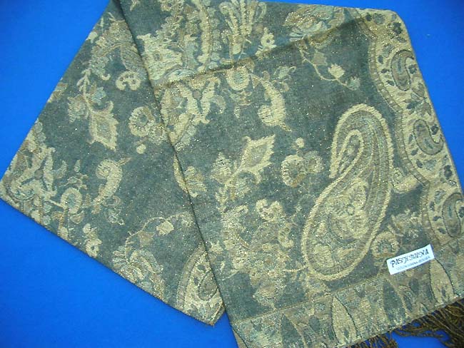 gold-wool-stole50a