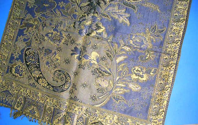 pashmina-silk-gold-scarve50a