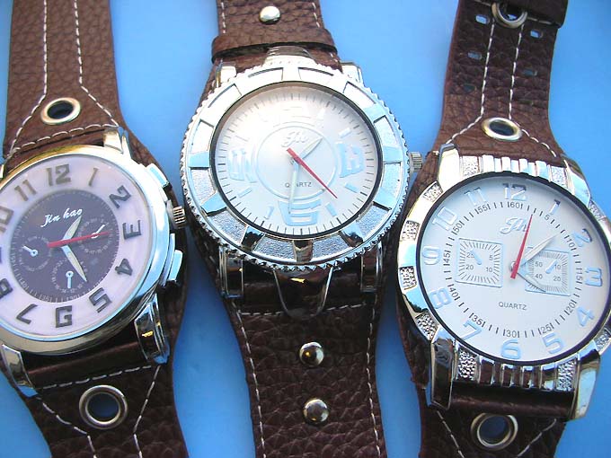 wide-band-large-face-watch100g