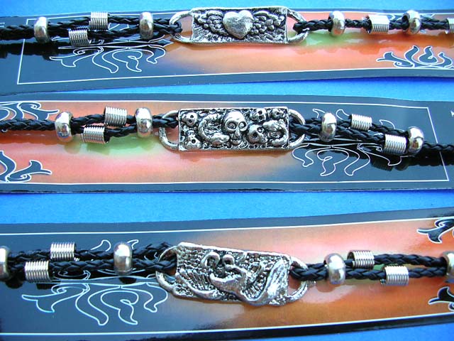 gothic-leather-bracelet-10b