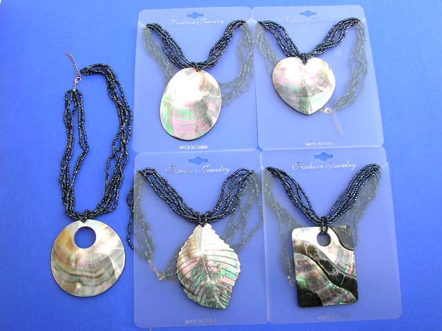 large-shell-necklaces-82a