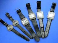 Men and womens fashion watch with crafted clock frame 