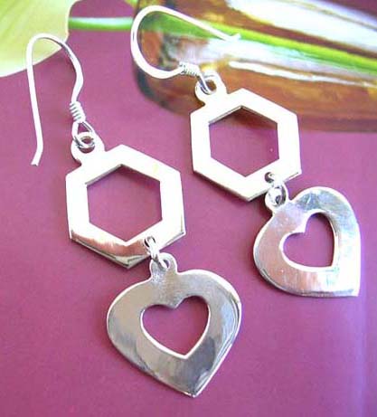 Earrings jewelry warehouse supplies 925.sterling silver hexagon design with heart shaped frame earring