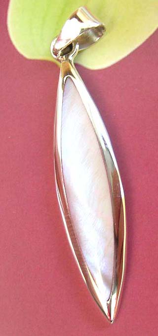  Manufacturing jewelry boutique - White mother of pearl gem in center of sterling silver oval frame pendant     