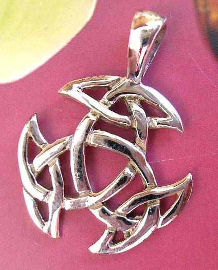  Stylish Celtic art work pendant charm, made from 925. sterling silver - wholesale accessories online     