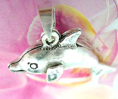  Shop jewelry supply exporter - Ocean fish necklace charm with movable tail, made from sterling silver         