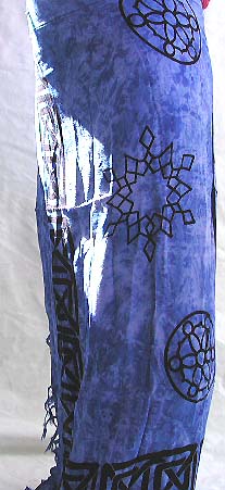 Celtic sarong wholesale, blue sarong with Celtic mystic symbol at center and Celtic knot work around edge