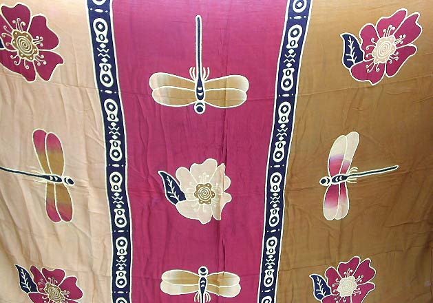 Line section separate in triple color with some flower and dragonfly pattern  