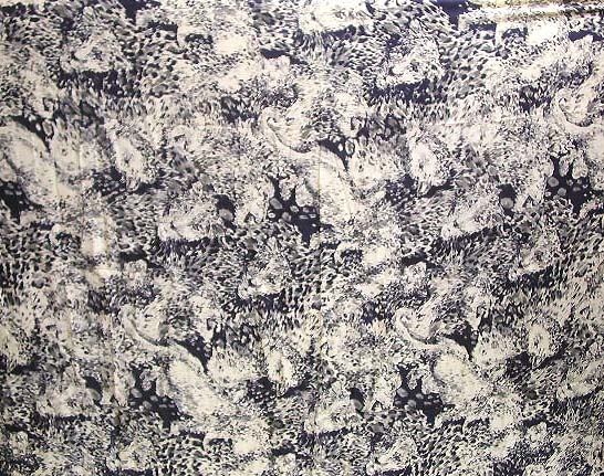 Irregular shape pattern with black and blone color       