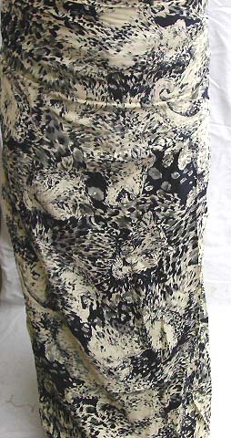 Irregular shape pattern with black and blone color       