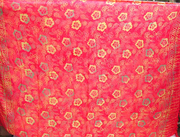Floral pattern with red color       