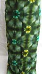 Square pattern with yellow and light green flower design