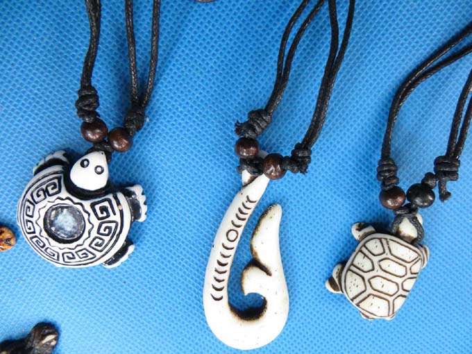 costume-jewelry-necklace-1d