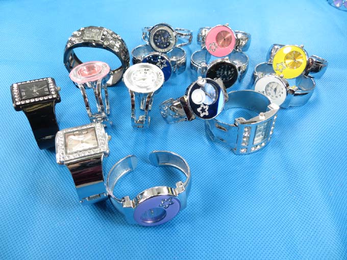 fashion-bangle-watch-2a
