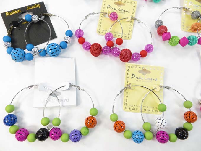 mesh-ball-earring-4b