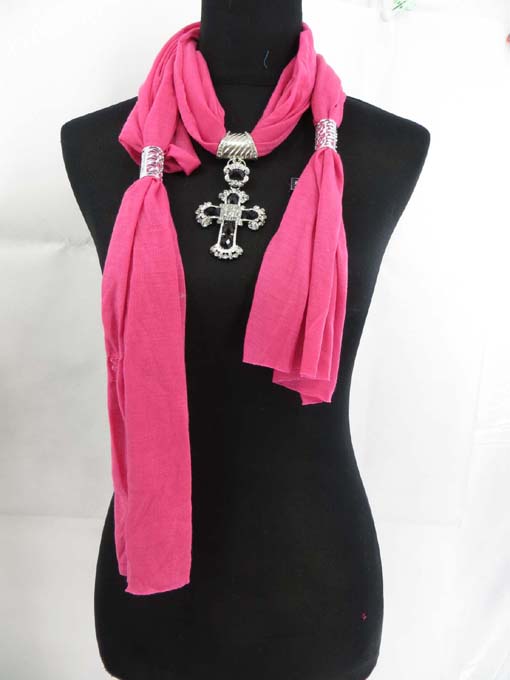 necklace-scarf-13d