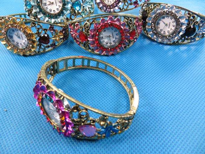 rhinestone-retro-bangle-watches-6e