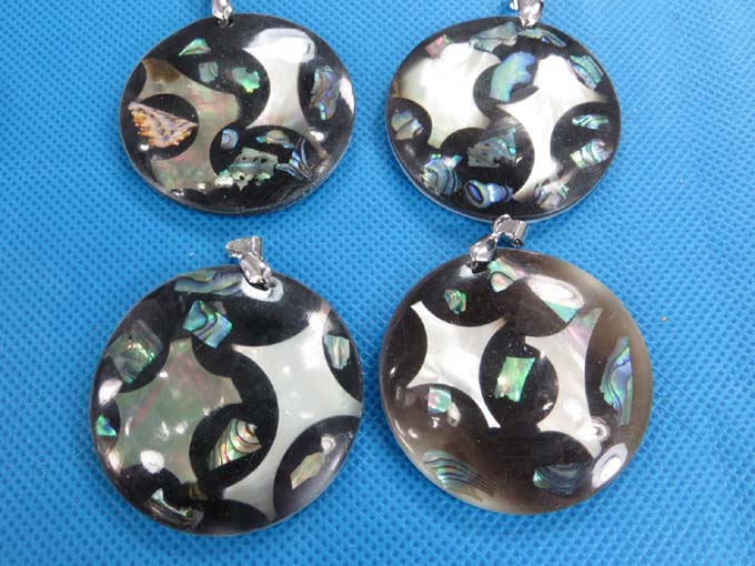 seashell-mosaic-pendants-1c