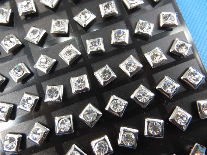 stainless-steel-ear-studs-15b