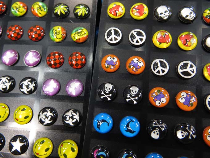 stainless-steel-logo-ear-studs-1f
