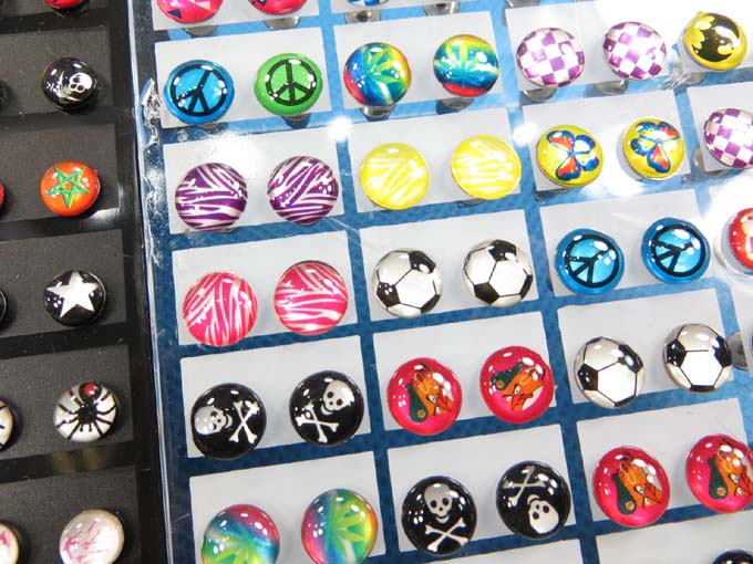 stainless-steel-logo-ear-studs-1g