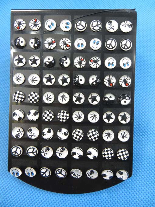 stainless-steel-logo-ear-studs-2a