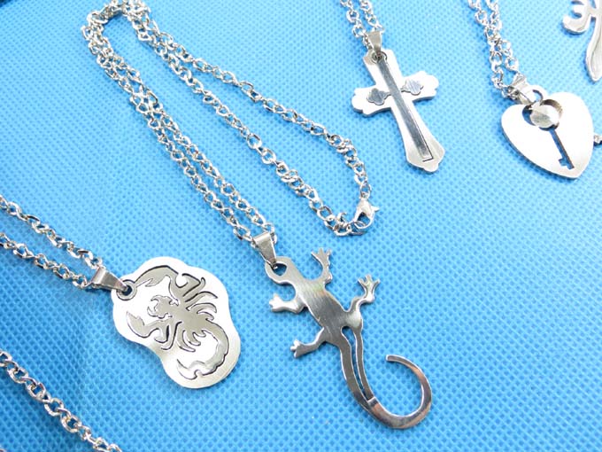 stainless-steel-necklace-10e