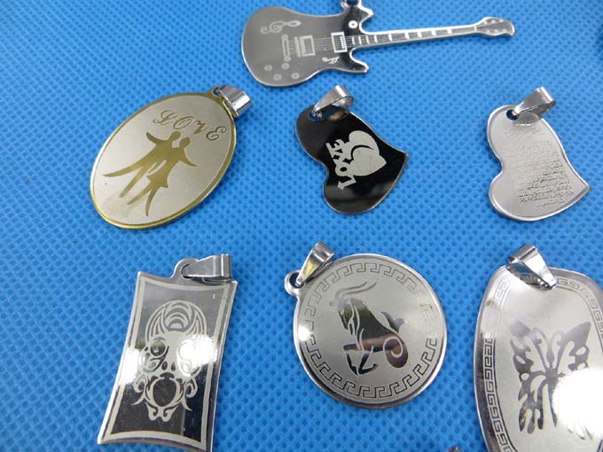 stainless-steel-pendants-1b