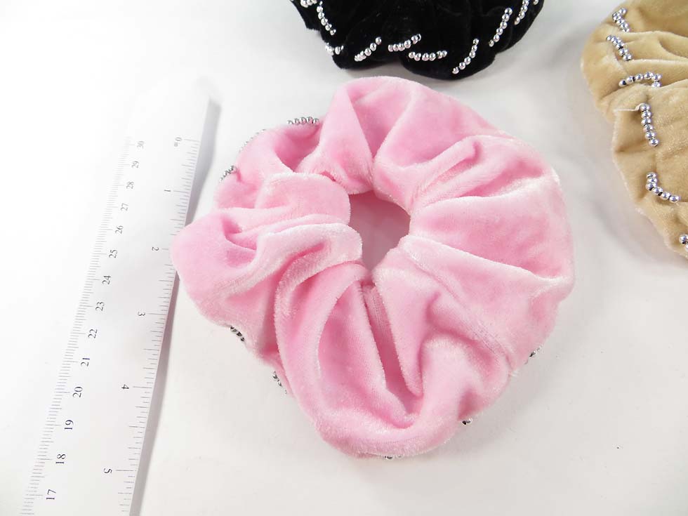 velvet-hair-scrunch-1c