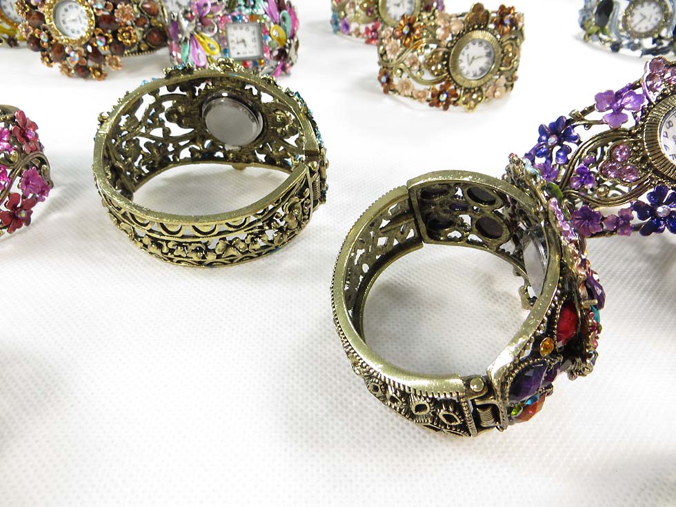 vintage-retro-watch-crystal-enamel-bangle-4h