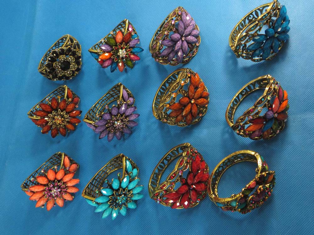 vintage-bangle-72a