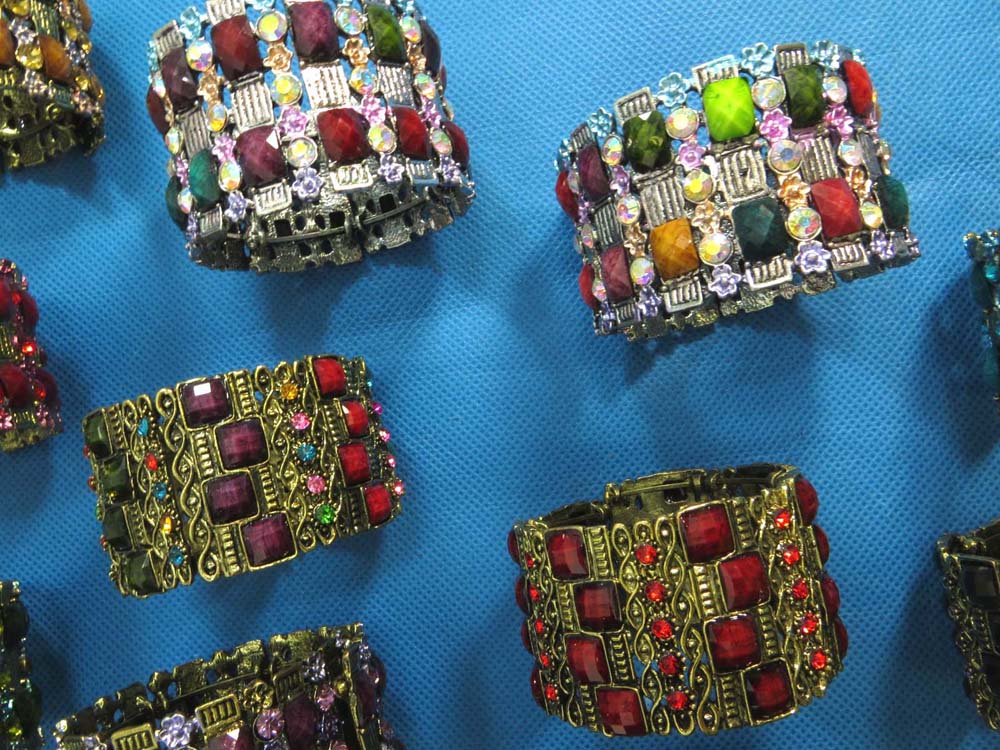 vintage-bangle-74d