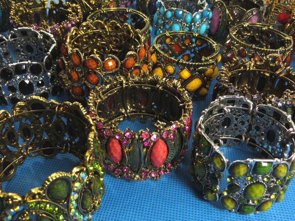 vintage-bangle-75d
