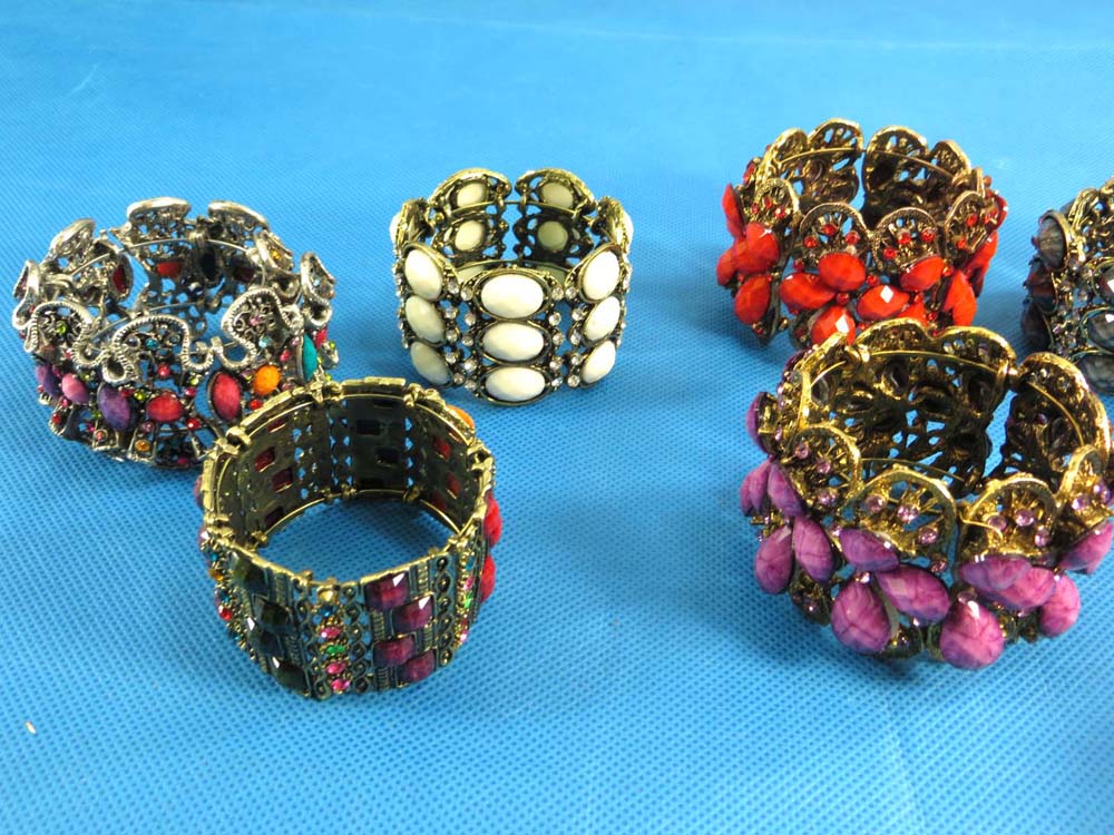 vintage-bangle-75n