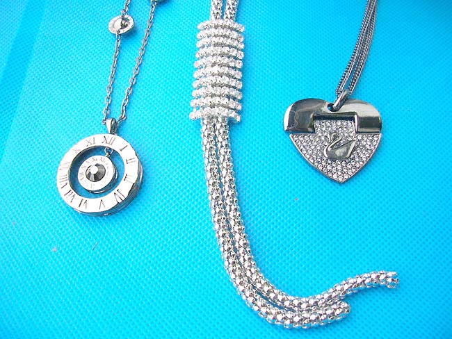 costume-necklaces-long-chains-8g