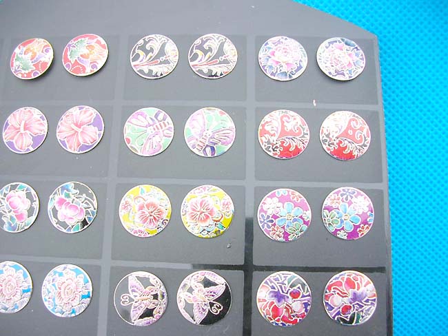 enamel-studs-earrings-1e