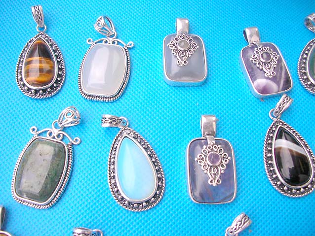 genuine-gemstone-pendants-mix-2b