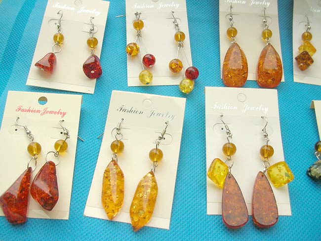 imitation-amber-earrings-8a