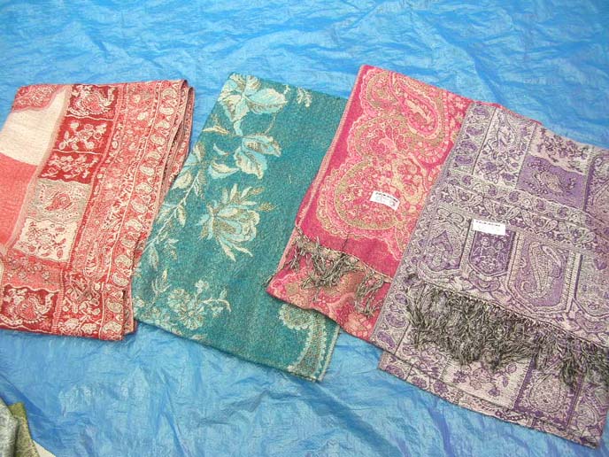 pashmina-shawl-703b-goldthread