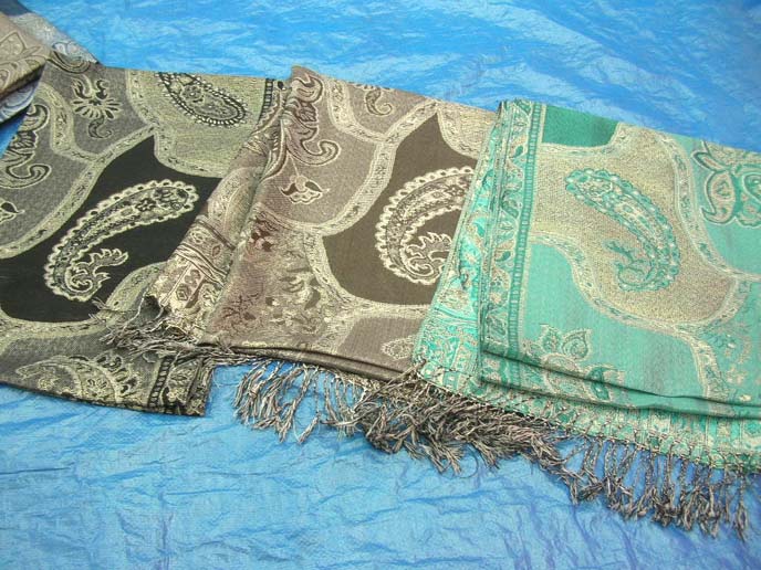 pashmina-shawl-705b-goldthread