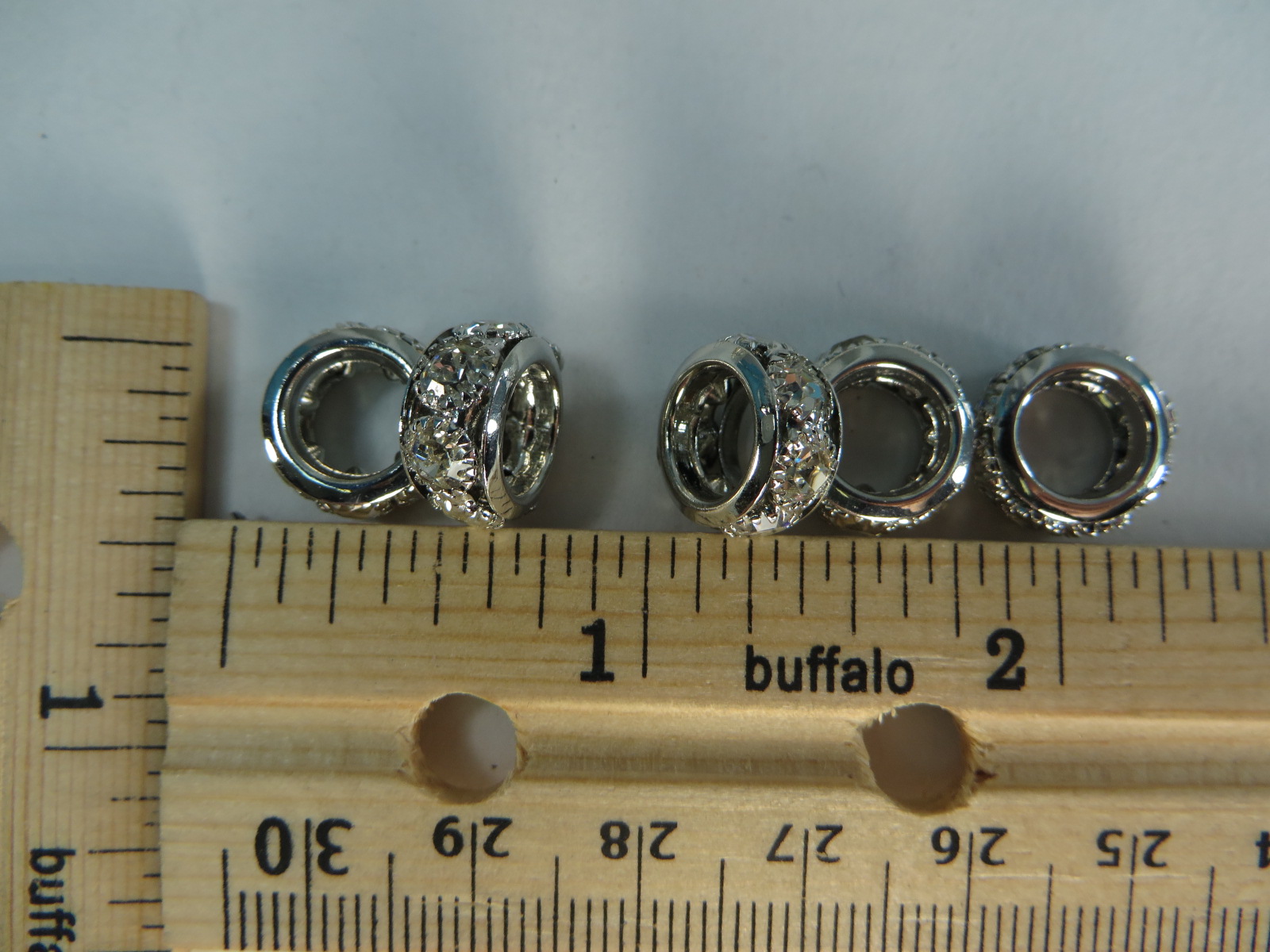 bead07lightyellowd