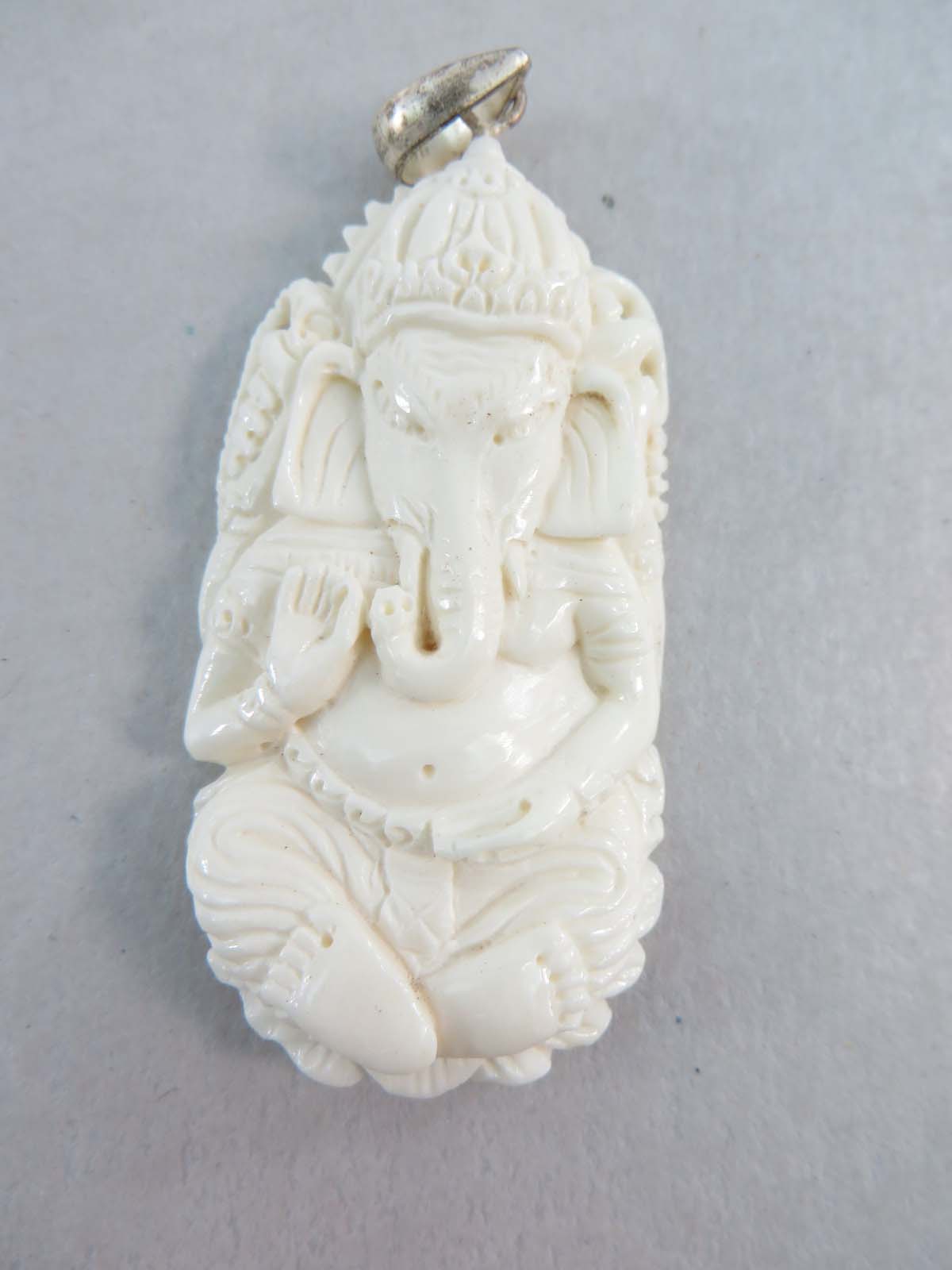 pendant03a