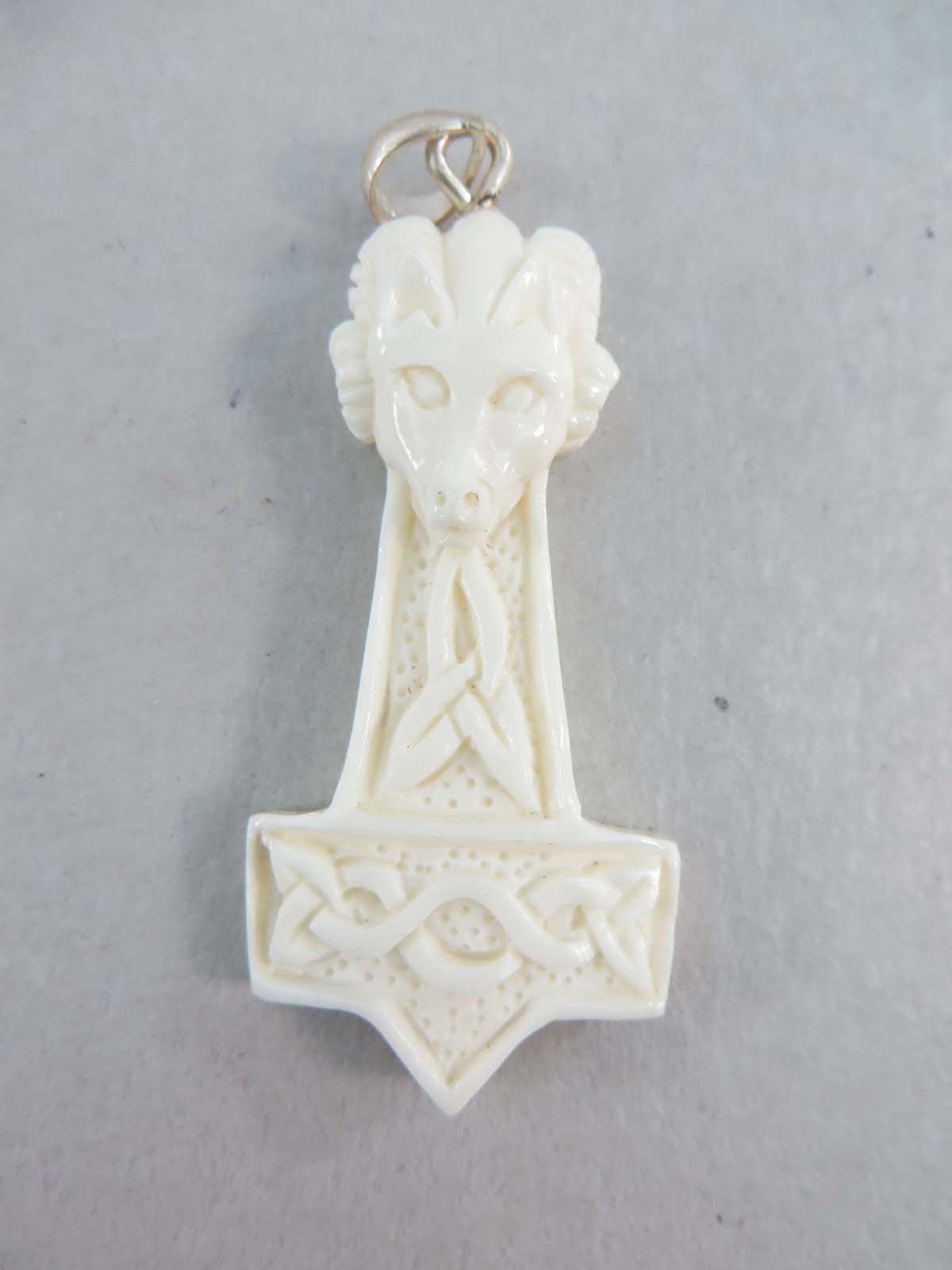 pendant08a