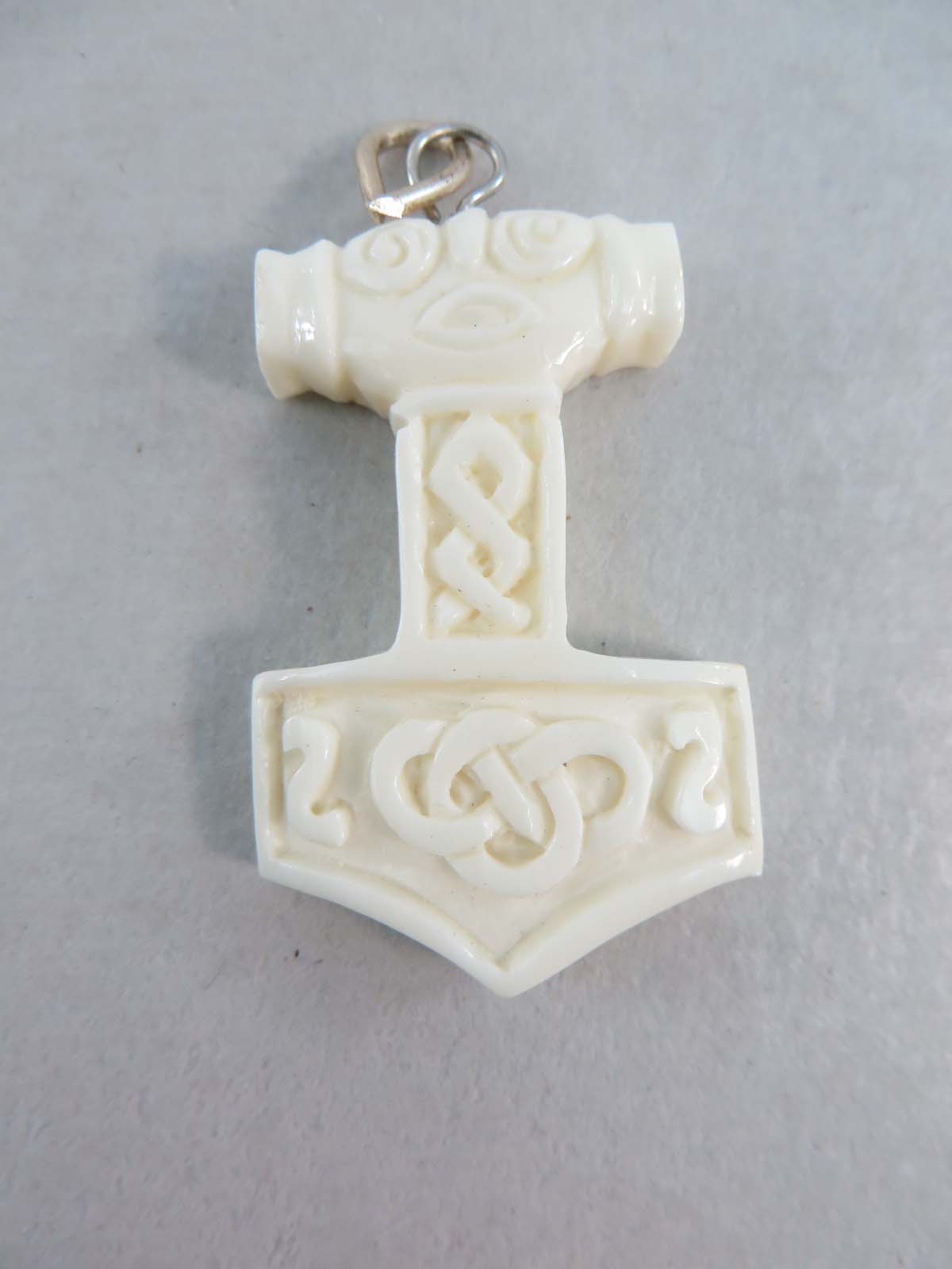 pendant13a