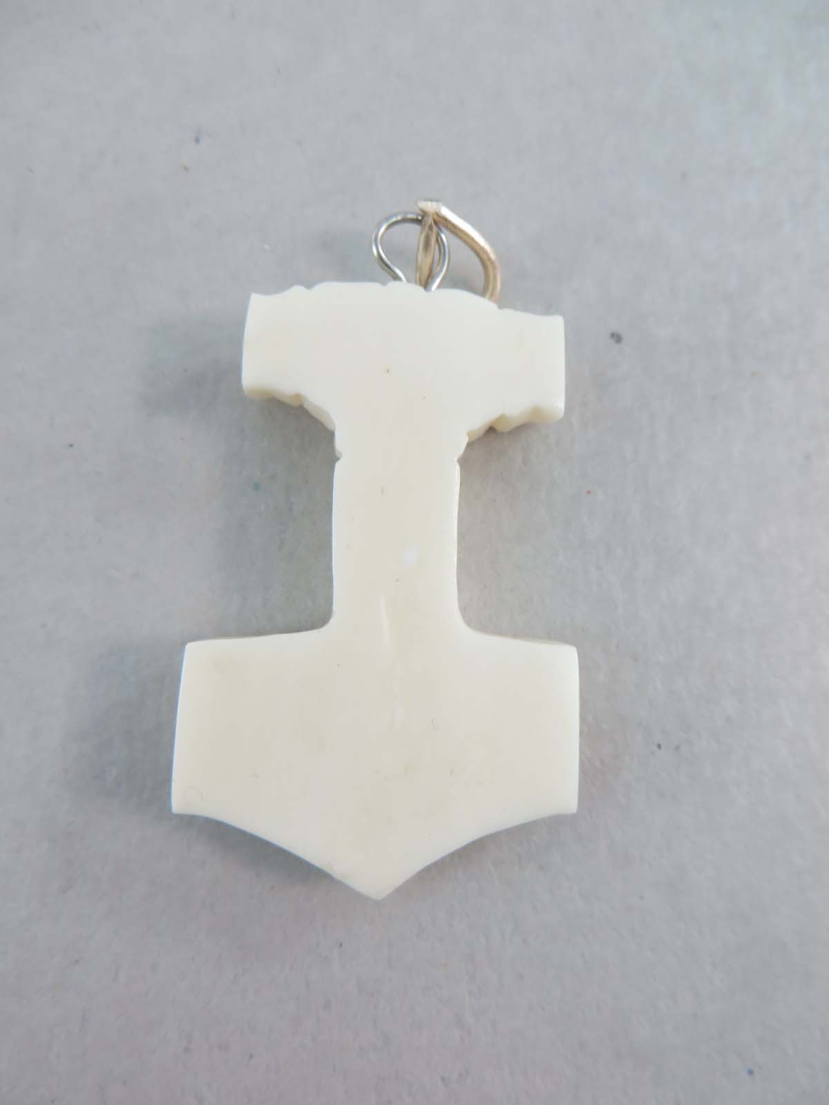 pendant13b