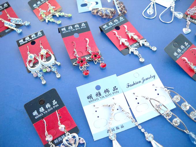 Assortment of cut faced rhinestone gift fish hook earring, Wholesale supplier of costume jewelry
