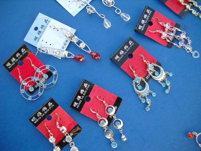 Assortment of cut faced rhinestone gift fish hook earring, Wholesale jewelry warehouse