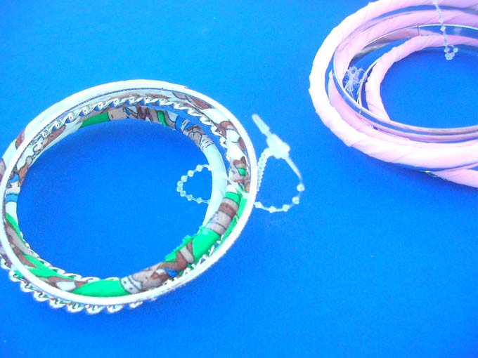 fabric-wrapped-bangle-bracelets-1d