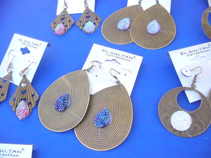 hook-earrings-9-antique-colorf