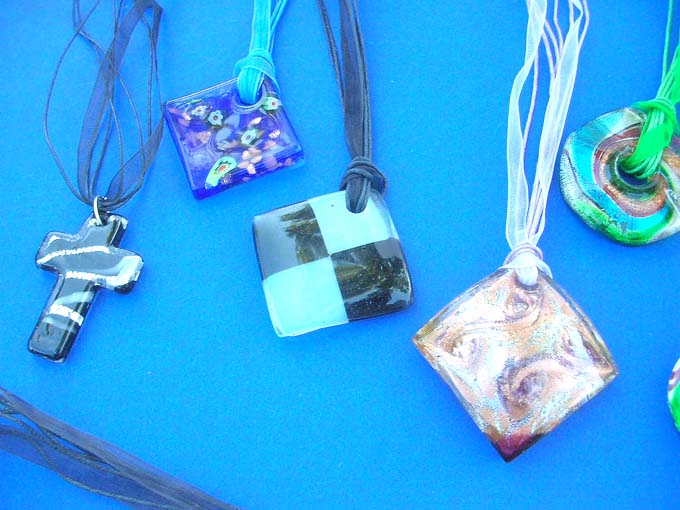 lampwork-murano-glass-necklace-1bpendant-with-ribbon-cord